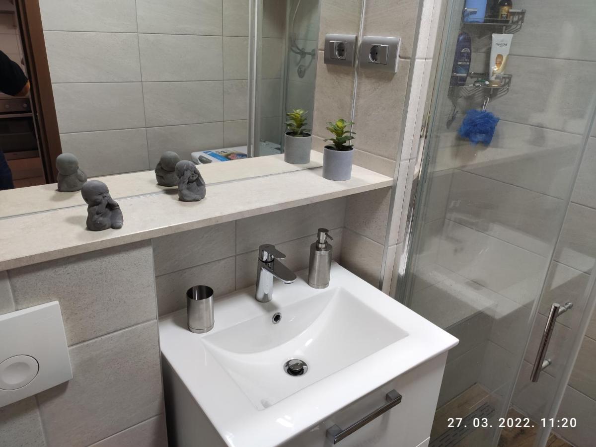 Апартаменти Apartman Antonela With Free Garage Parking Спліт Екстер'єр фото